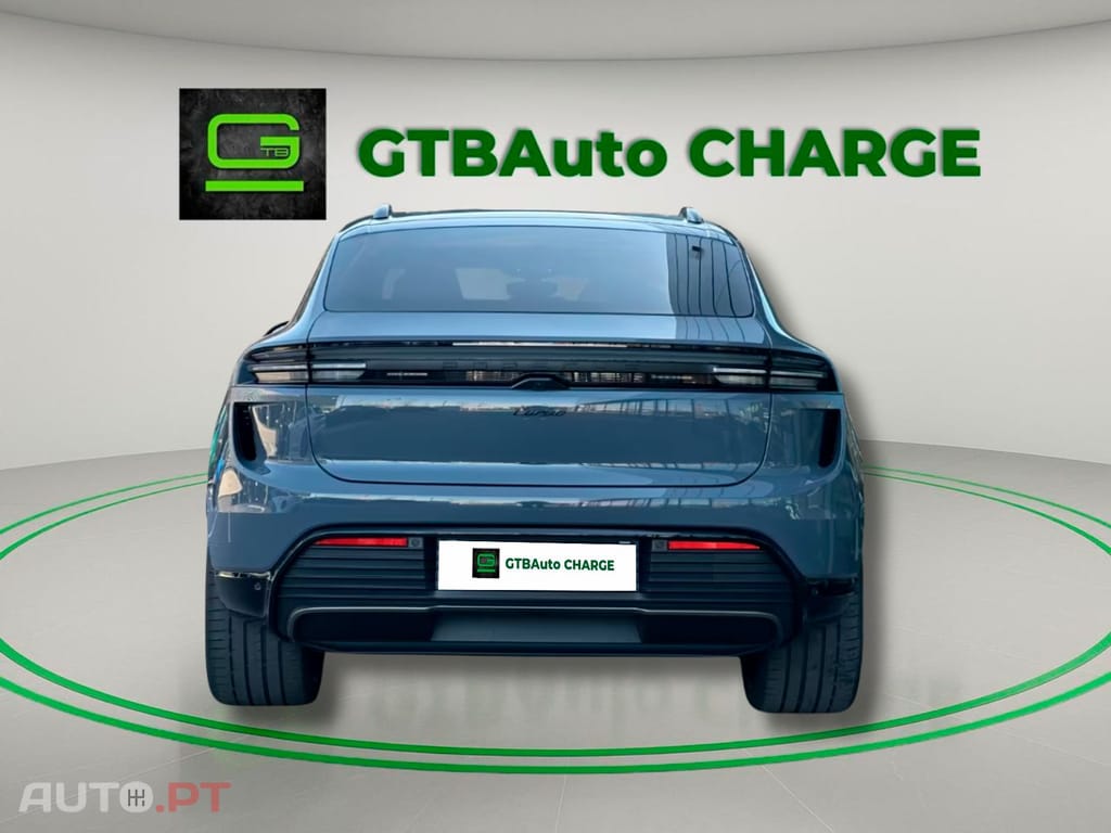 Porsche Macan I.V.A DEDUTIVEL Turbo