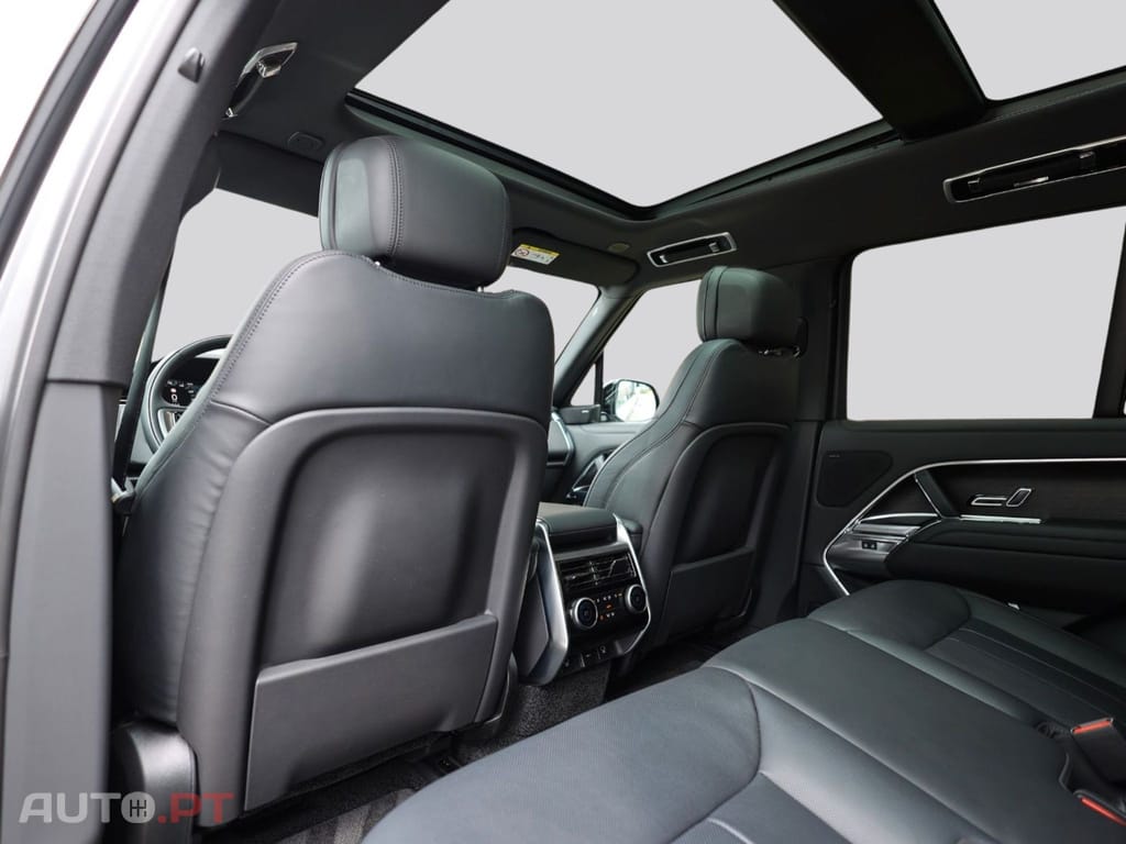 Land Rover Range Rover I.V.A DEDUTIVEL P510e HSE 