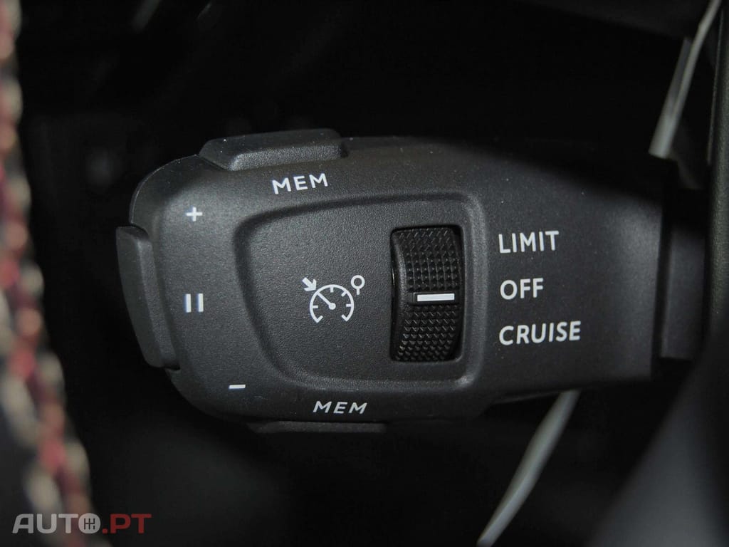 DS DS7 E-Tense Performance Line EAT8
