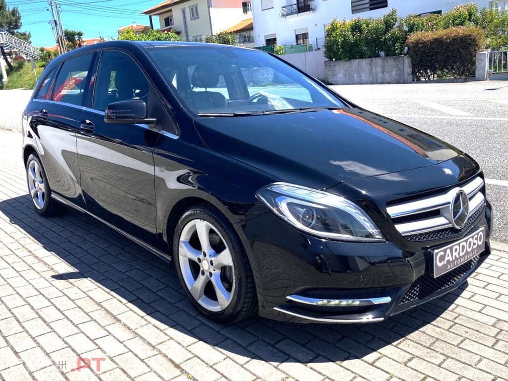 Mercedes-Benz B 180 7G-DCT Edition