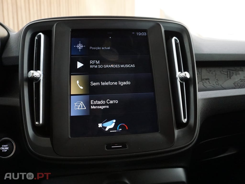 Volvo XC40 1.5 T3 Momentum Tech Edition