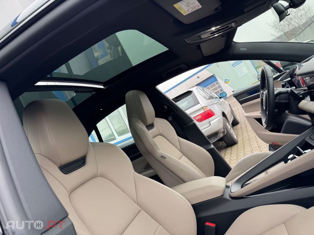 Porsche Macan 4