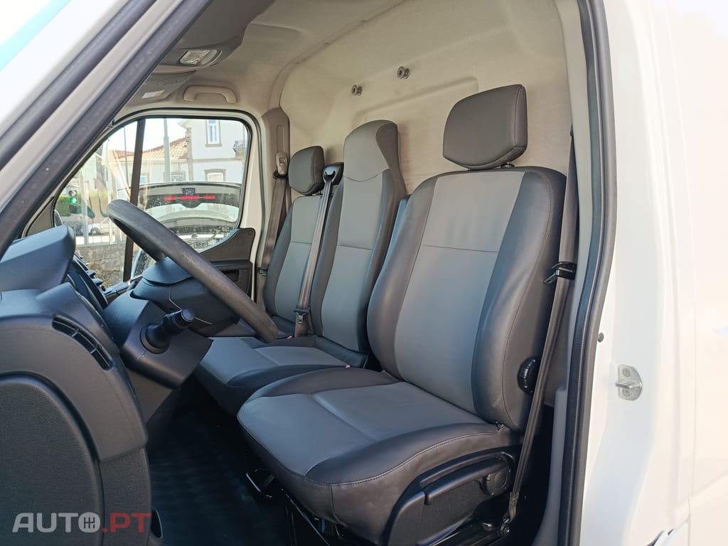 Renault Master 2.3 DCI 130cv L2H2