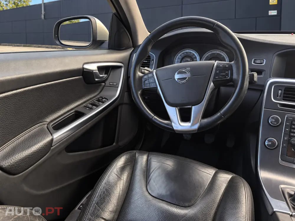 Volvo V60 1.6 D2 Momentum Eco