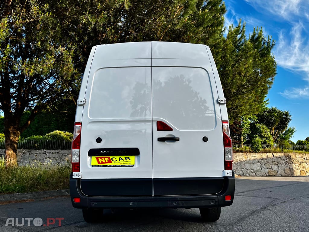 Renault Master 2.3 dCi L3H3 3.5T SS