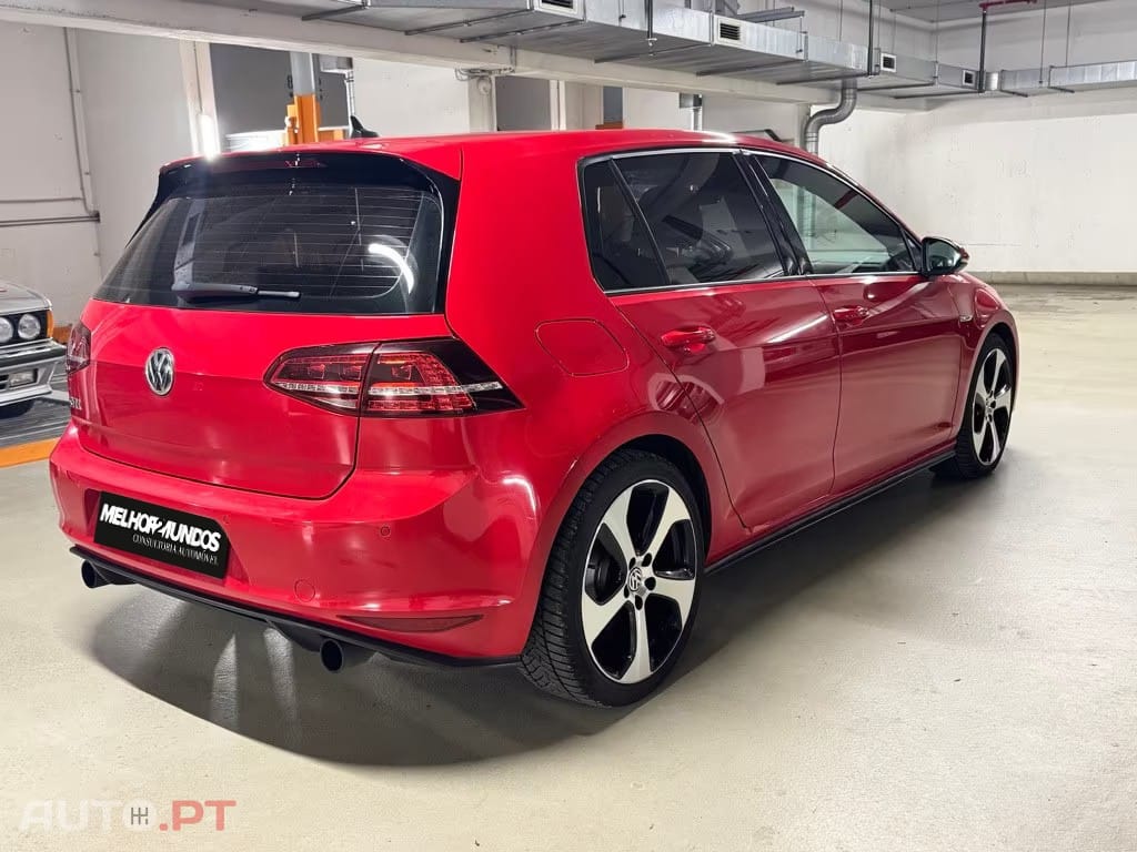 Volkswagen Golf GTI
