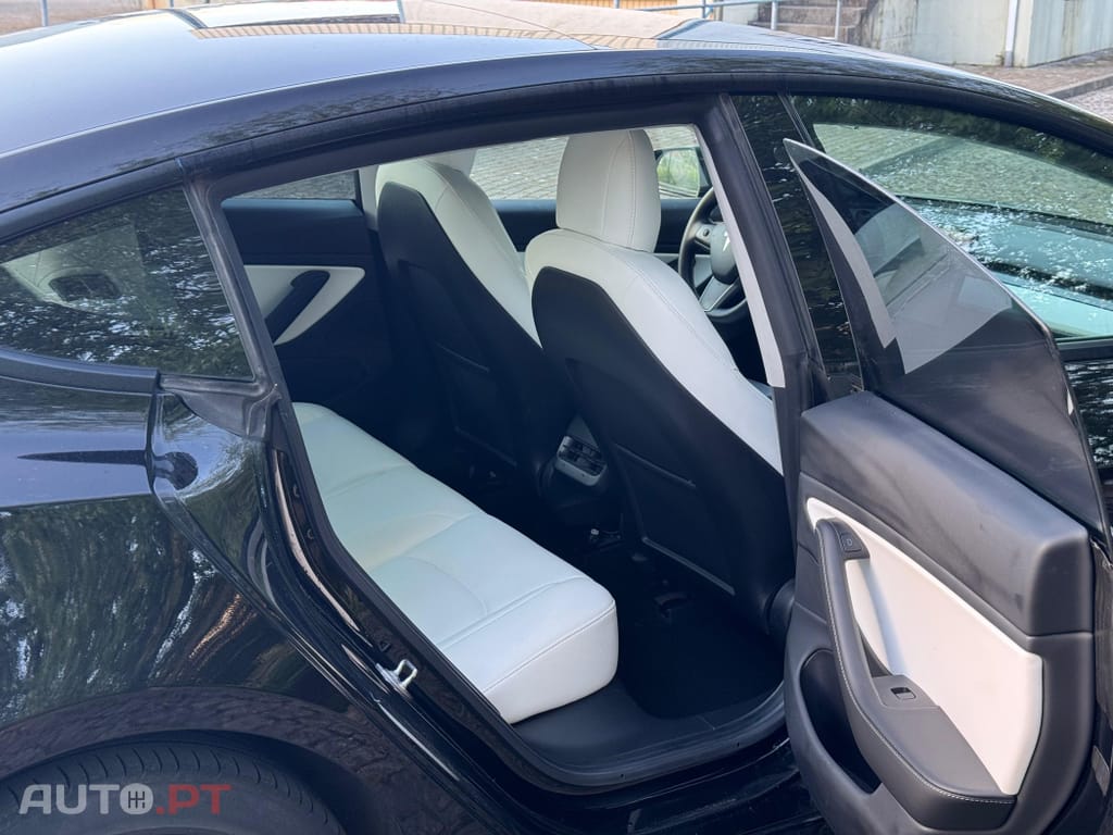 Tesla Model 3 Long-Range Dual Motor AWD