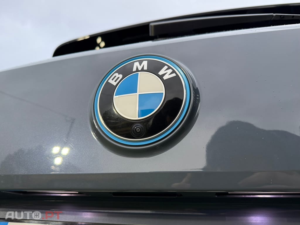 BMW iX xDrive 40 Pack Desportivo