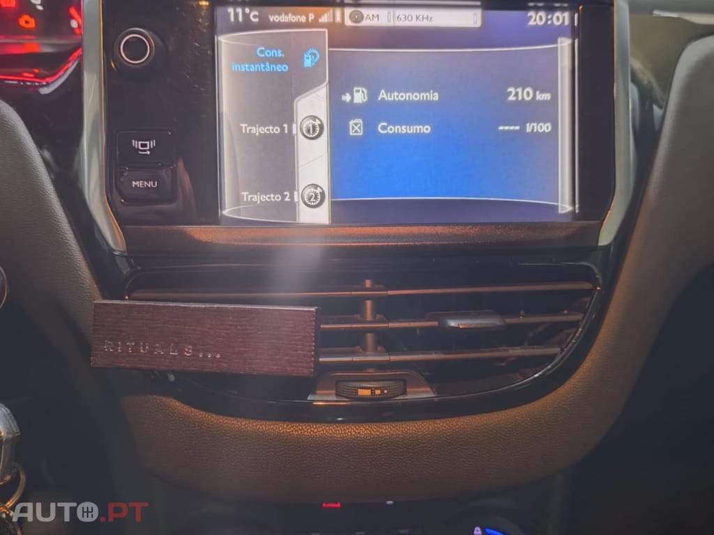 Peugeot 208 1.4HDI 5lugares A/C