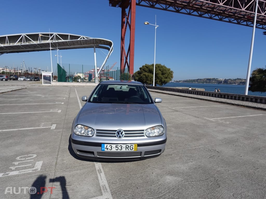 Volkswagen Golf 1.4i Confortline
