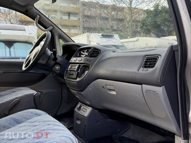 Mitsubishi Space Gear 2.5 TD GLX