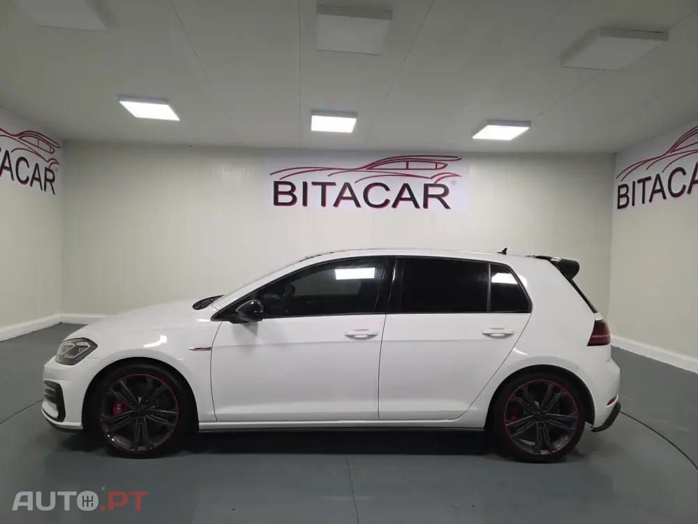 Volkswagen Golf 2.0 TSI GTI DSG Performance