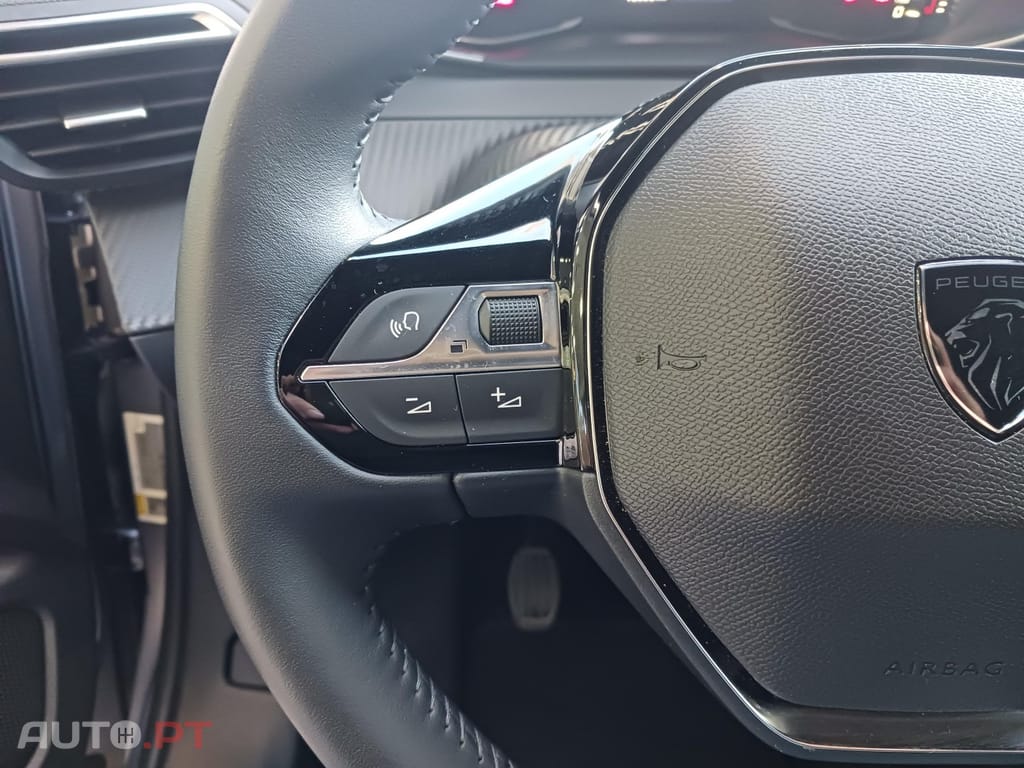 Peugeot 2008 1.2 PureTech Style