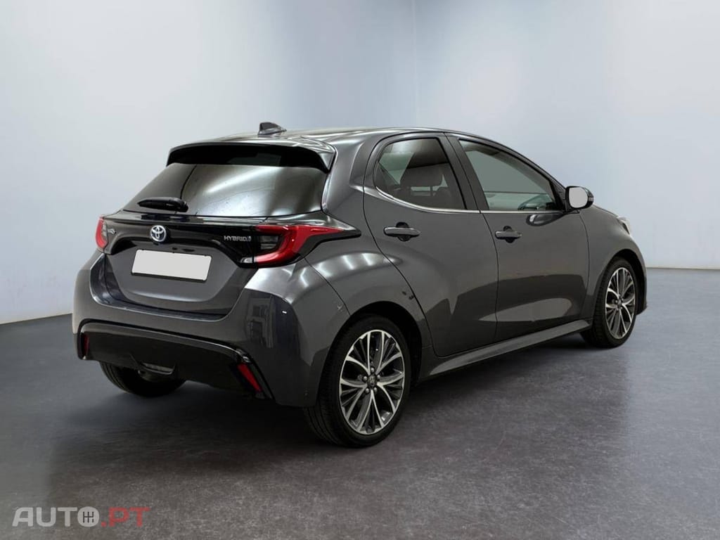 Toyota Yaris 1.5 Hybrid Design