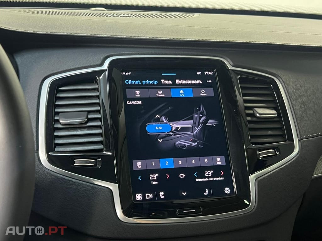Volvo XC90 T8 455 PHEV AWD Ultimate Dark Auto