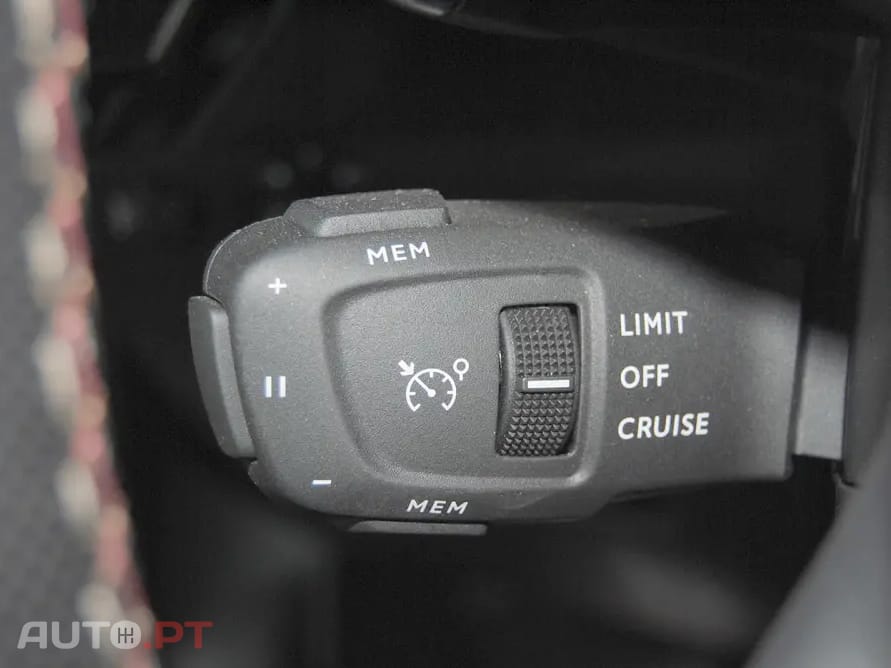 DS DS7 E-Tense Performance Line