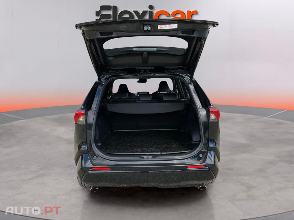 Toyota RAV4 2.5 HDF Black Edition