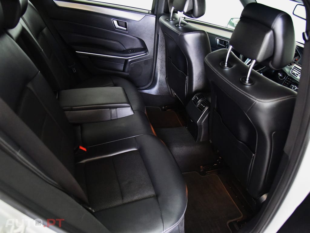 Mercedes-Benz E 300 BlueTEC Hybrid Avantgarde