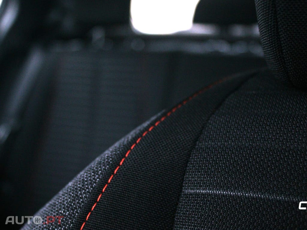 Peugeot 2008 1.2 PureTech Active Pack