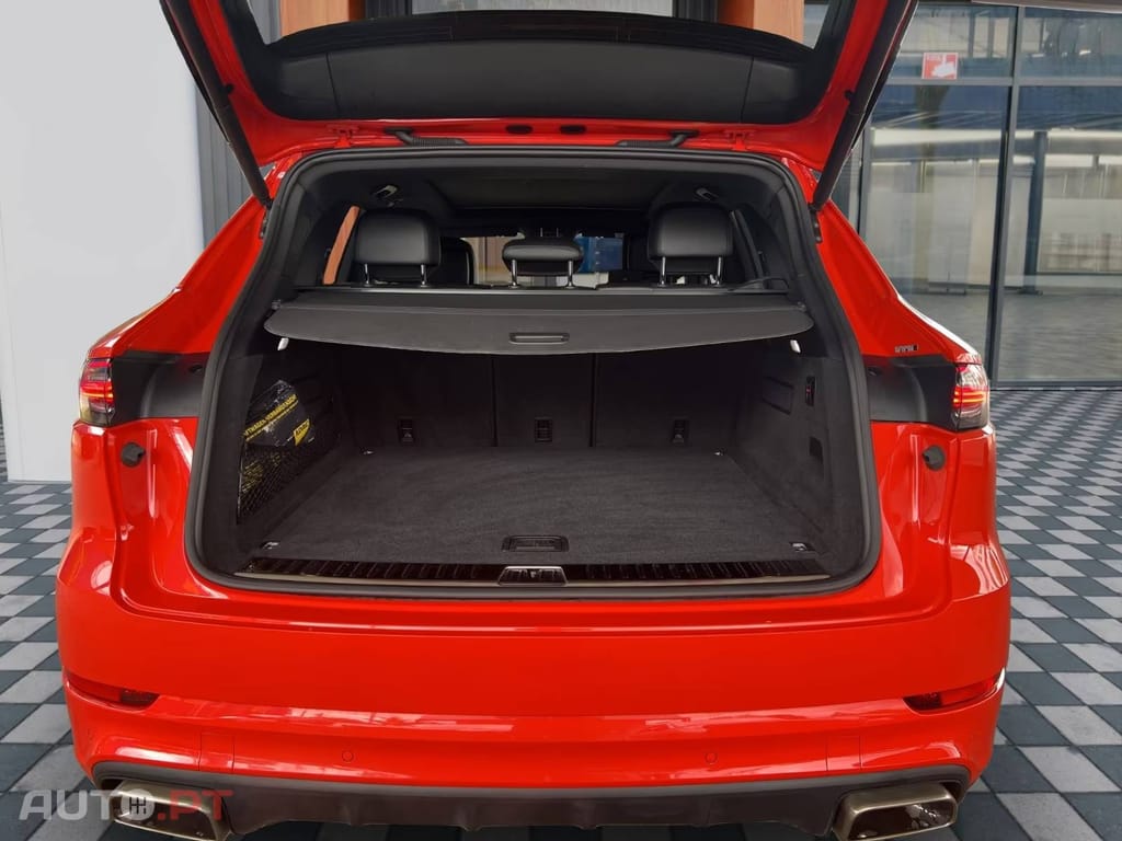 Porsche Cayenne E-Hybrid Sport Design