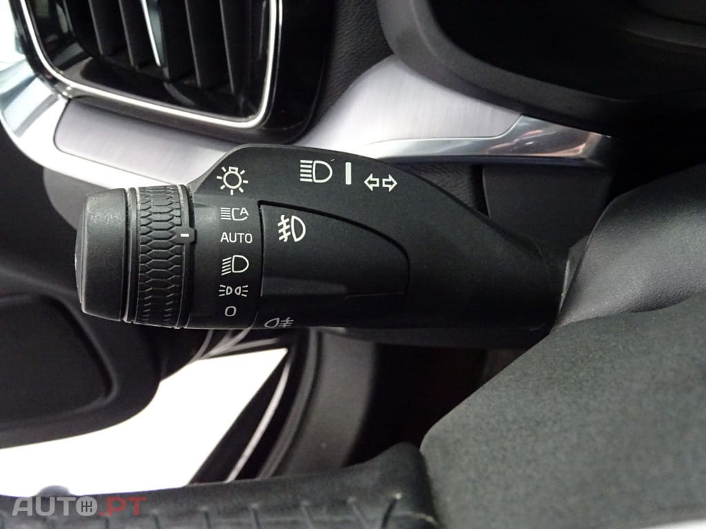 Volvo V60 2.0 D3 Momentum