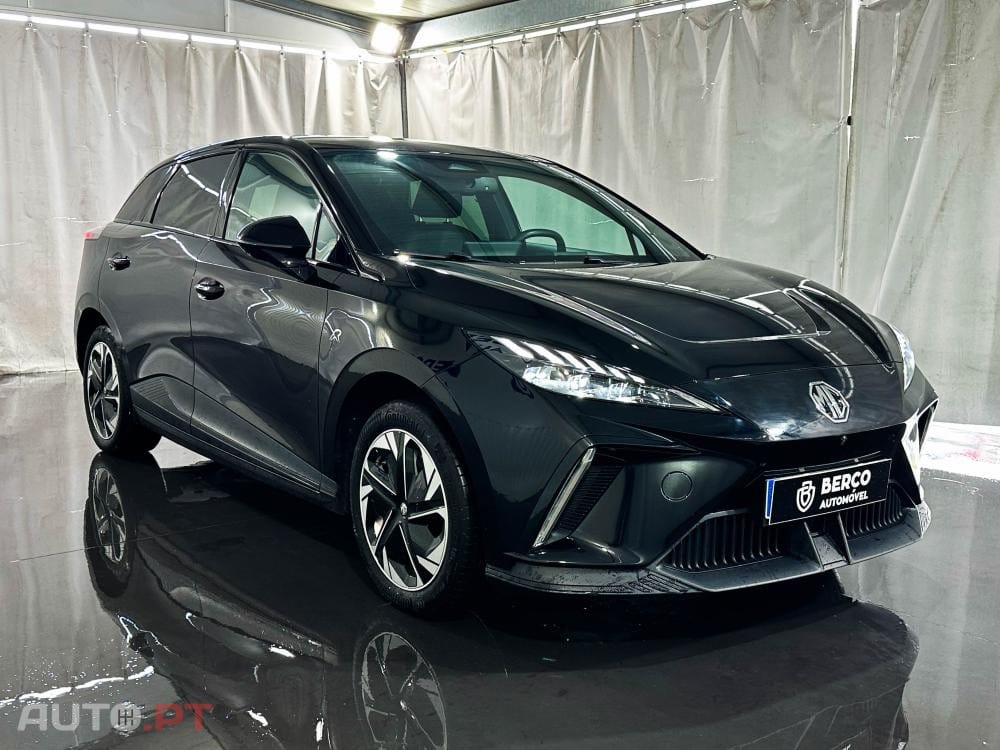 MG MG4 64 kWh Luxury