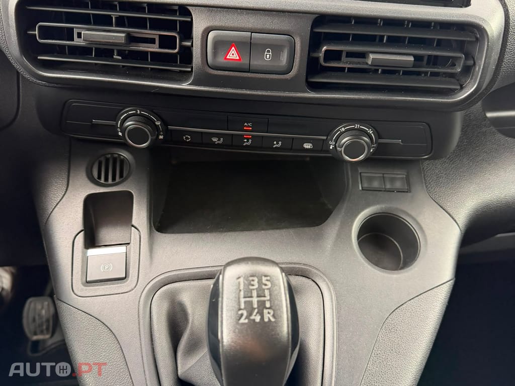 Peugeot Partner 1.5 BlueHDi Premium Standard