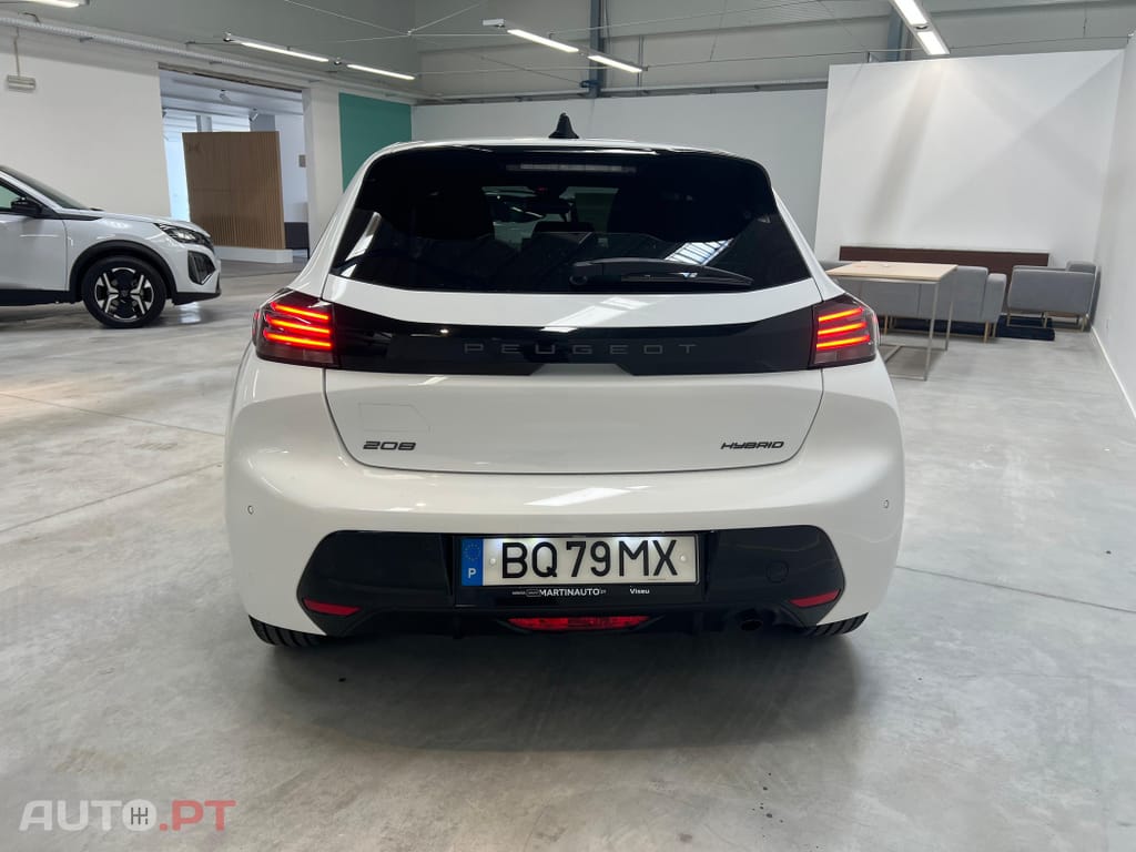 Peugeot 208 1.2 Hybrid Allure e-DCS6