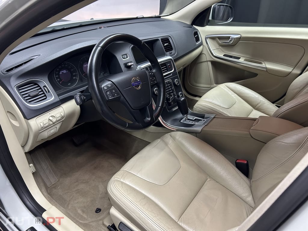 Volvo S60 2.0 D3 Momentum Geartronic