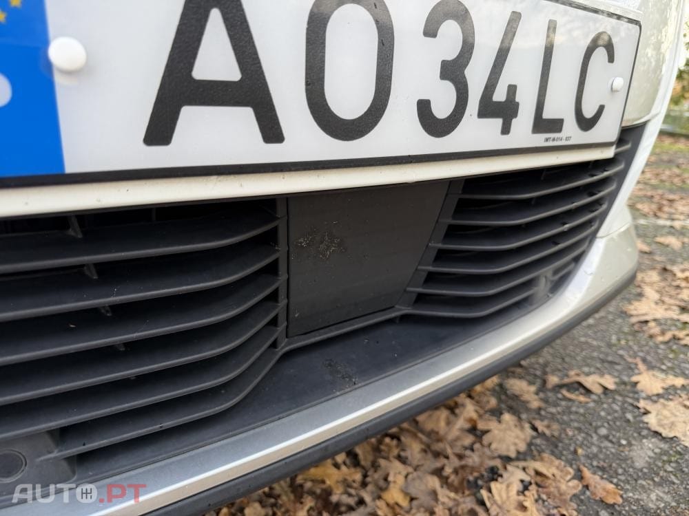 Peugeot E-2008 50 kWh GT Pack