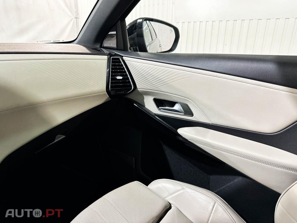 DS DS7 Crossback E-TENSE OPERA