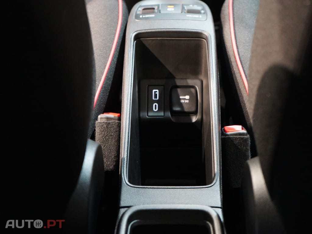 Fiat 500e Berlina Série 4 42 kWh (Red)