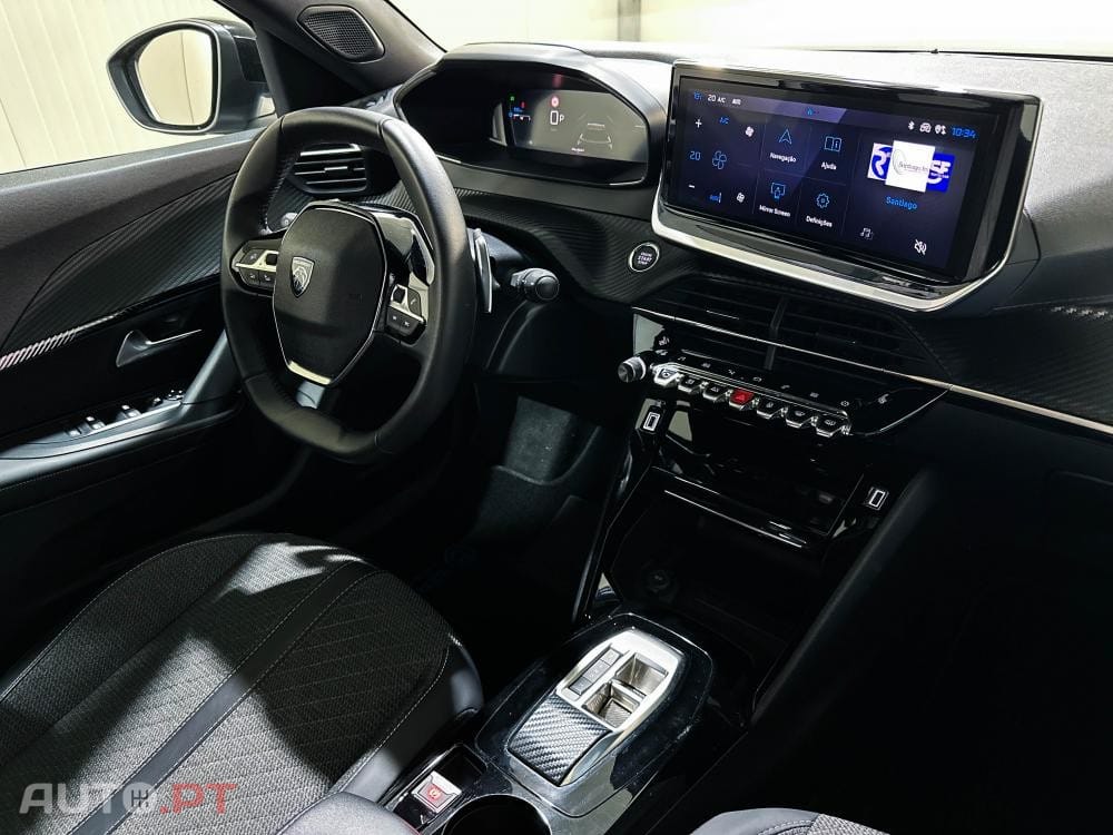 Peugeot 2008 Hybrid 145 e-DSC Allure