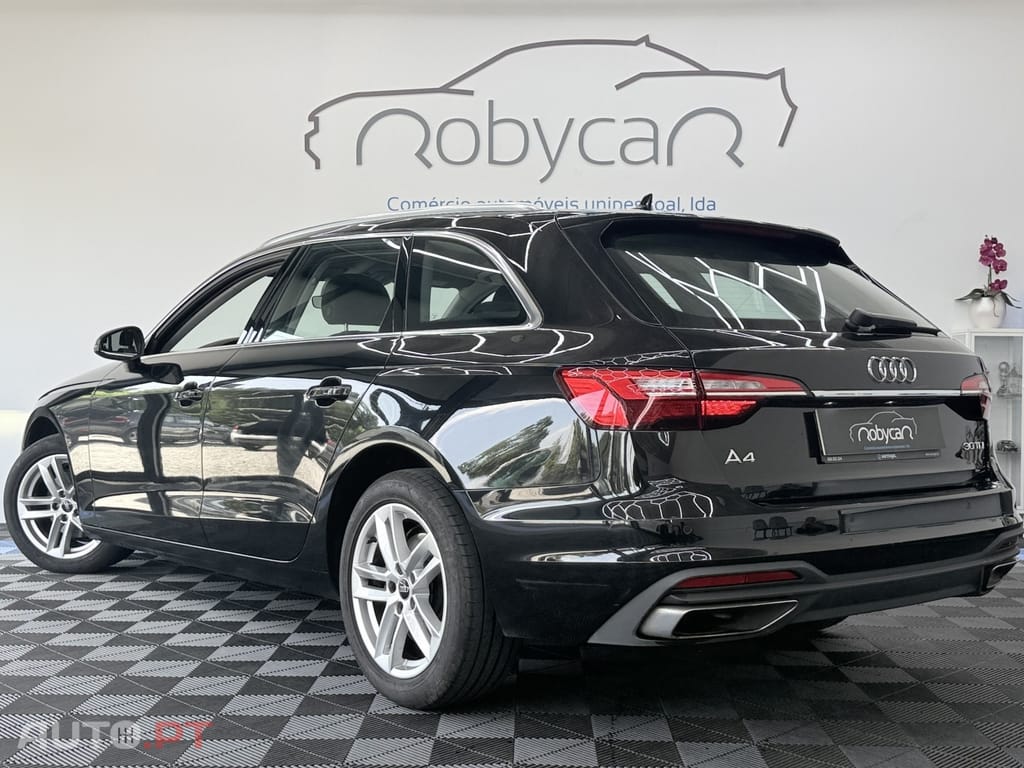 Audi A4 Avant 30 TDI Advanced S tronic — fotografia 10
