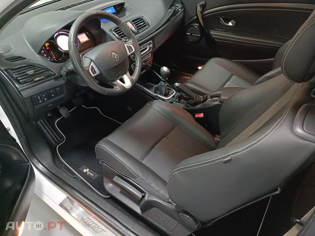 Renault Mégane Coupe dCi 130 FAP Bose Edition