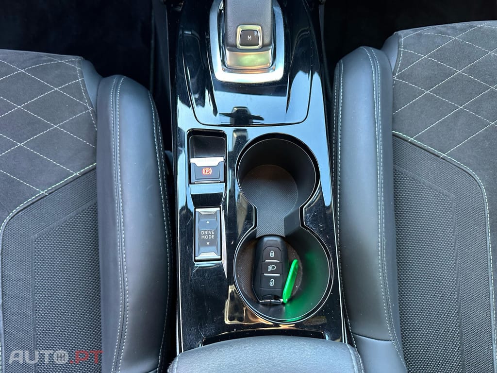 Peugeot 2008 1.2 PureTech GT Pack EAT8