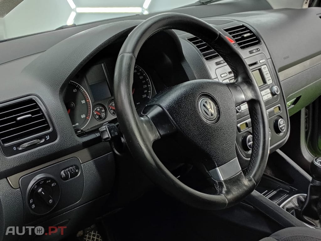Volkswagen Golf 1.9 TDi 6V Confortline