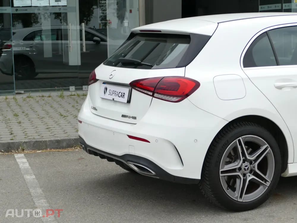 Mercedes-Benz A 250 e AMG Line