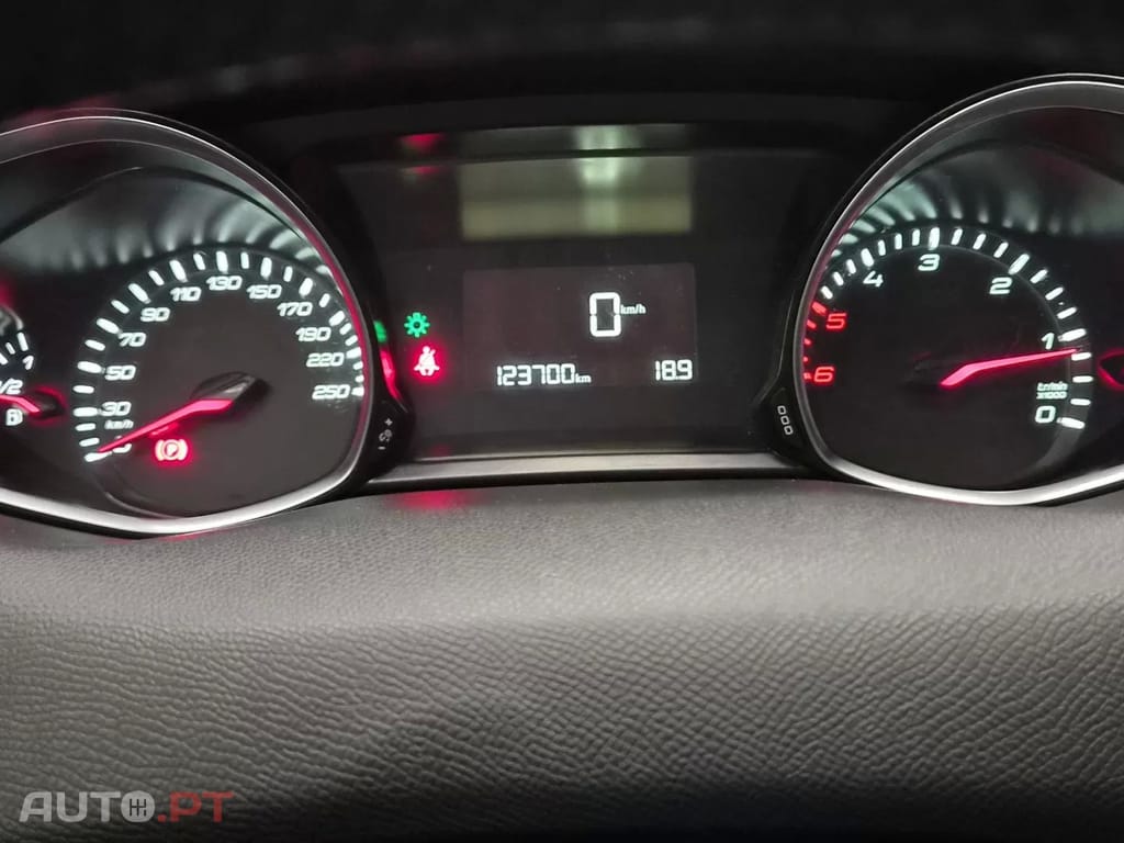 Peugeot 308 SW 1.6 BLUEHDI ACCESS