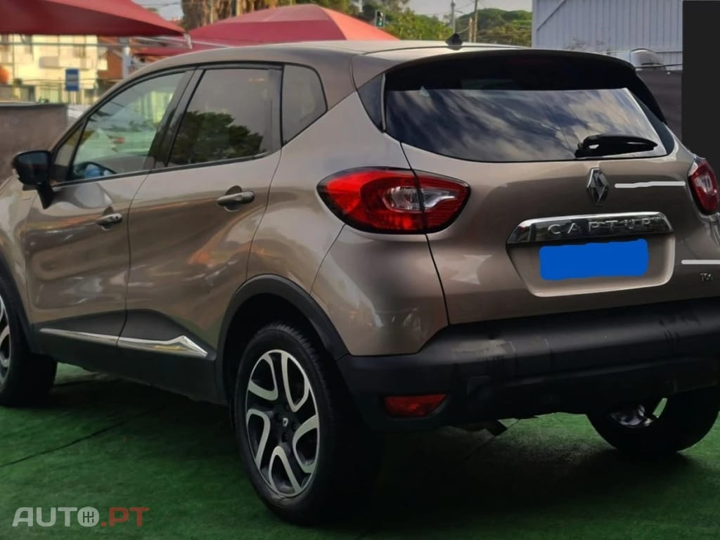 Renault Captur 1.2 TCe EXCLUSIVE XMOD (EDC)