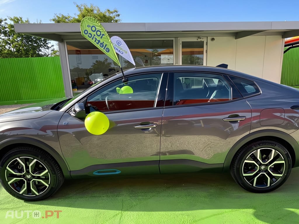 Citroen e-C4 X Feel