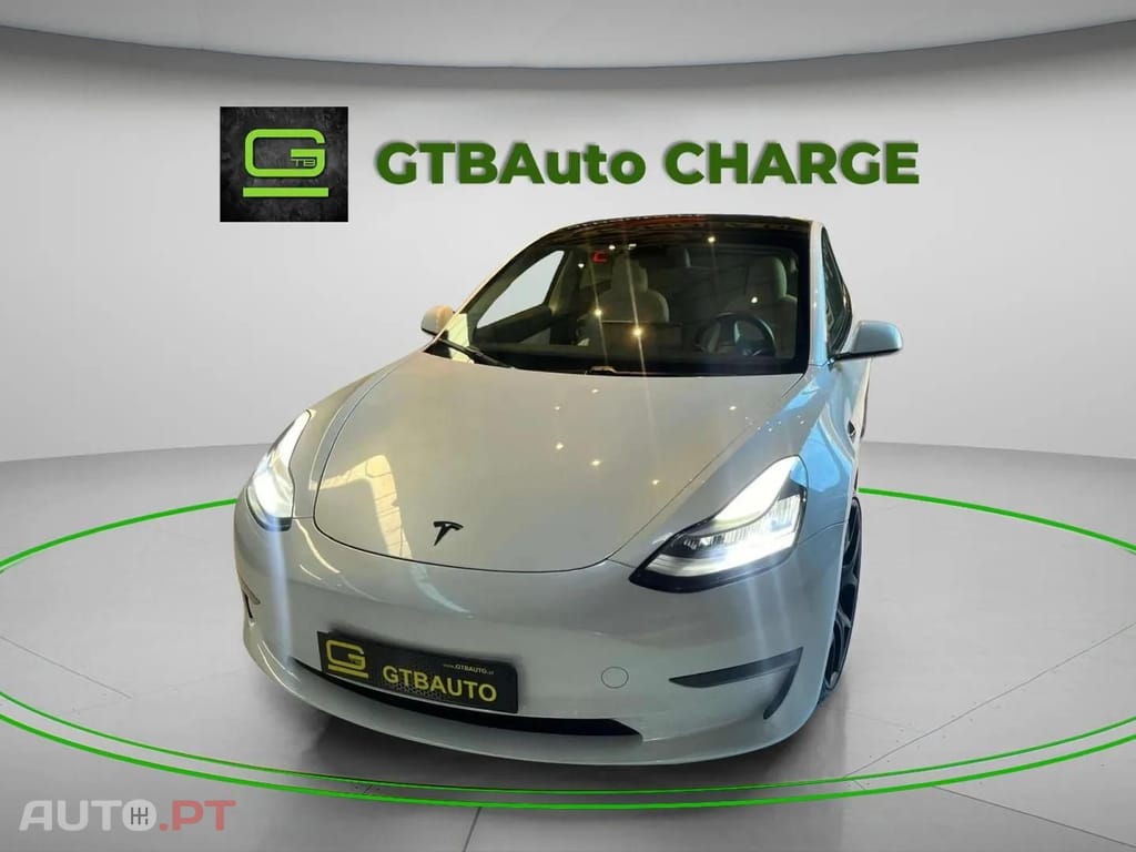Tesla Model 3 PERFORMACE DUAL MOTOR