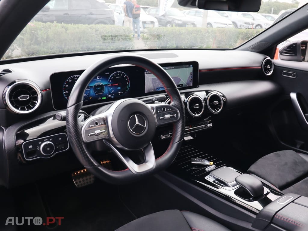 Mercedes-Benz A 250 e 8G-DCT AMG Line