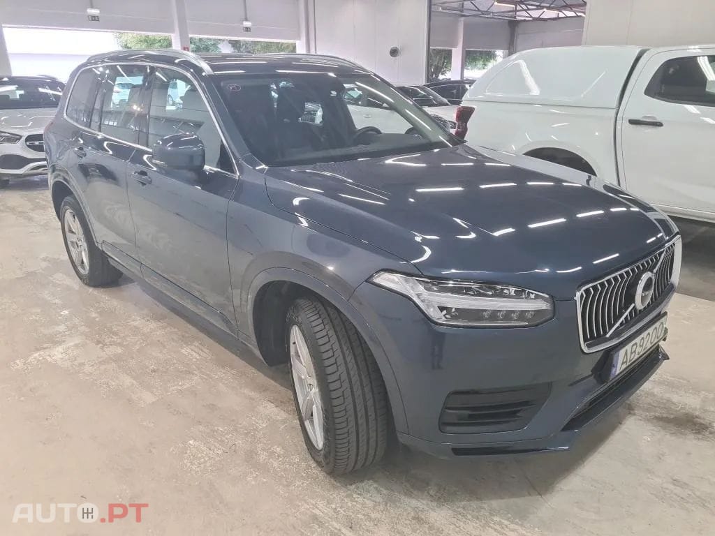 Volvo XC90 2.0 T8 PHEV Momentum AWD