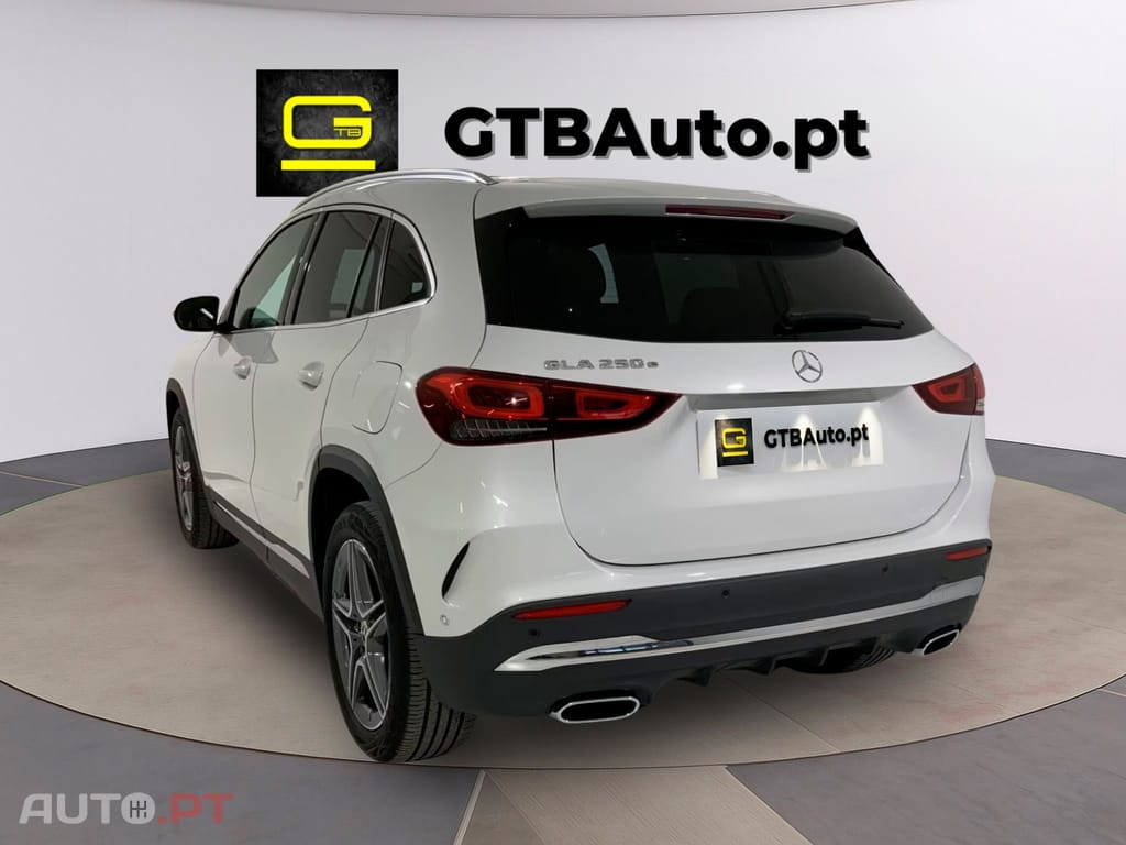 Mercedes-Benz GLA 250 e AMG I.V.A DEDUTIVEL