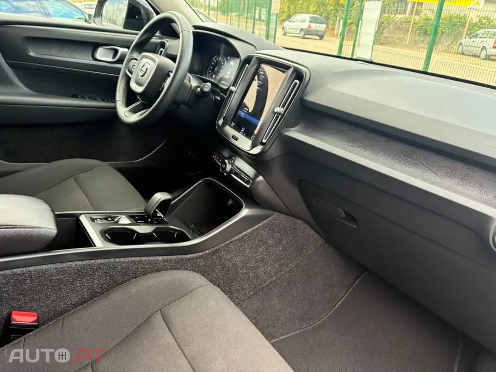 Volvo XC40 1.5 T2 Momentum Plus Geartronic