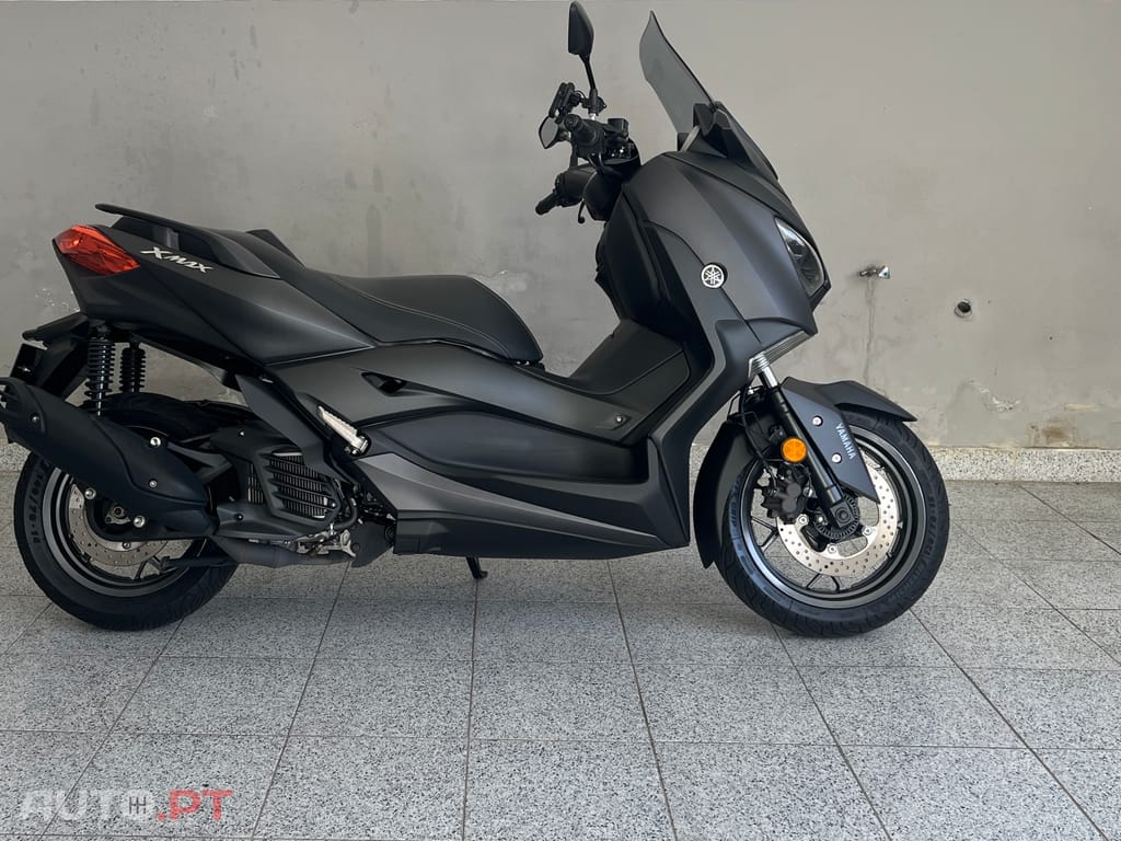 Yamaha X-Max 125
