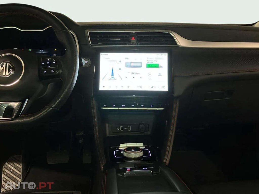 MG ZS EV 72.6 kWh Luxury OBC 11 KW