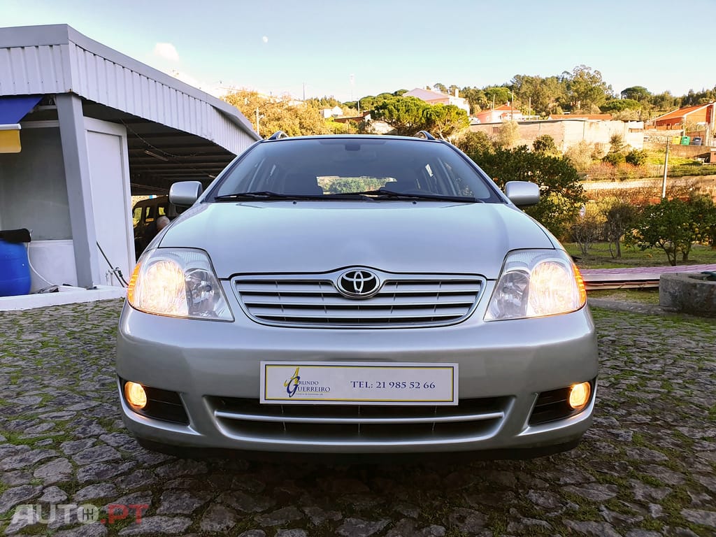 Toyota Corolla Stationwagon 1.4 D-4D Sol