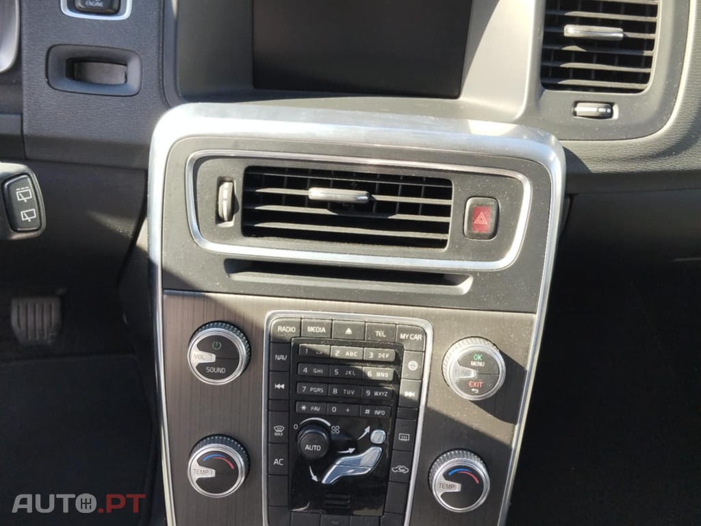 Volvo V60 Cross Country 2.0d 150CV